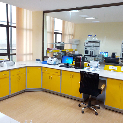 Laboratory Furniture manufacturer in ahmedabad